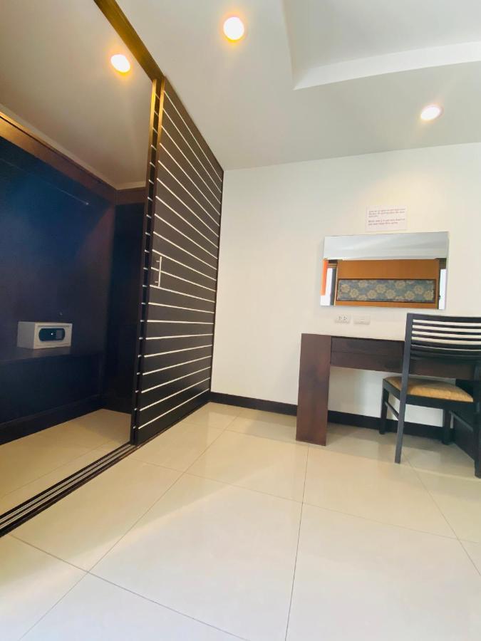 Tycoon Suite By Goad Avadhess Hospitality 1Km Walking Street Pattaya Beach المظهر الخارجي الصورة