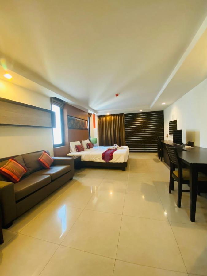 Tycoon Suite By Goad Avadhess Hospitality 1Km Walking Street Pattaya Beach المظهر الخارجي الصورة